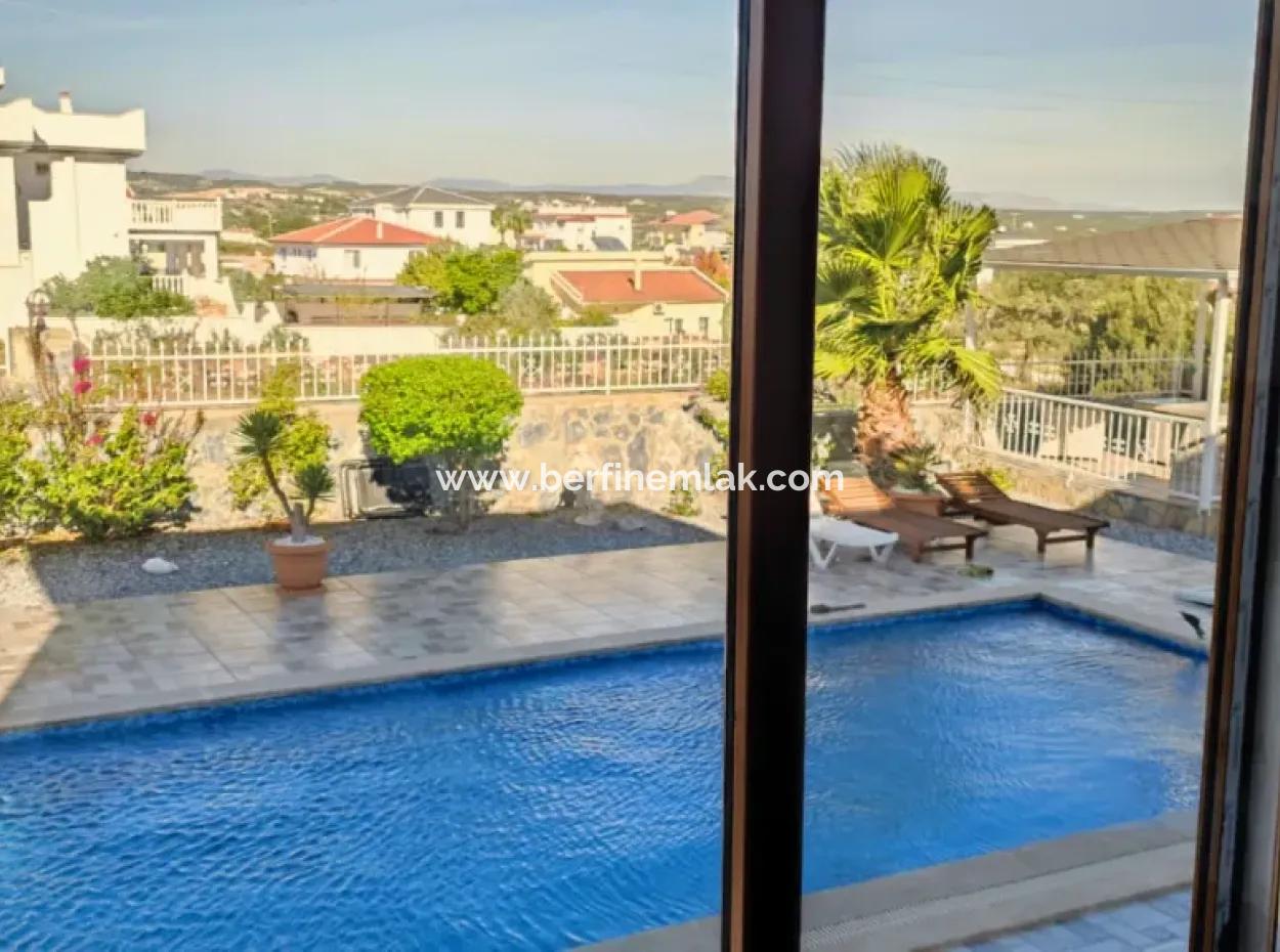 Luxusvilla Zum Verkauf In Yesiltepe