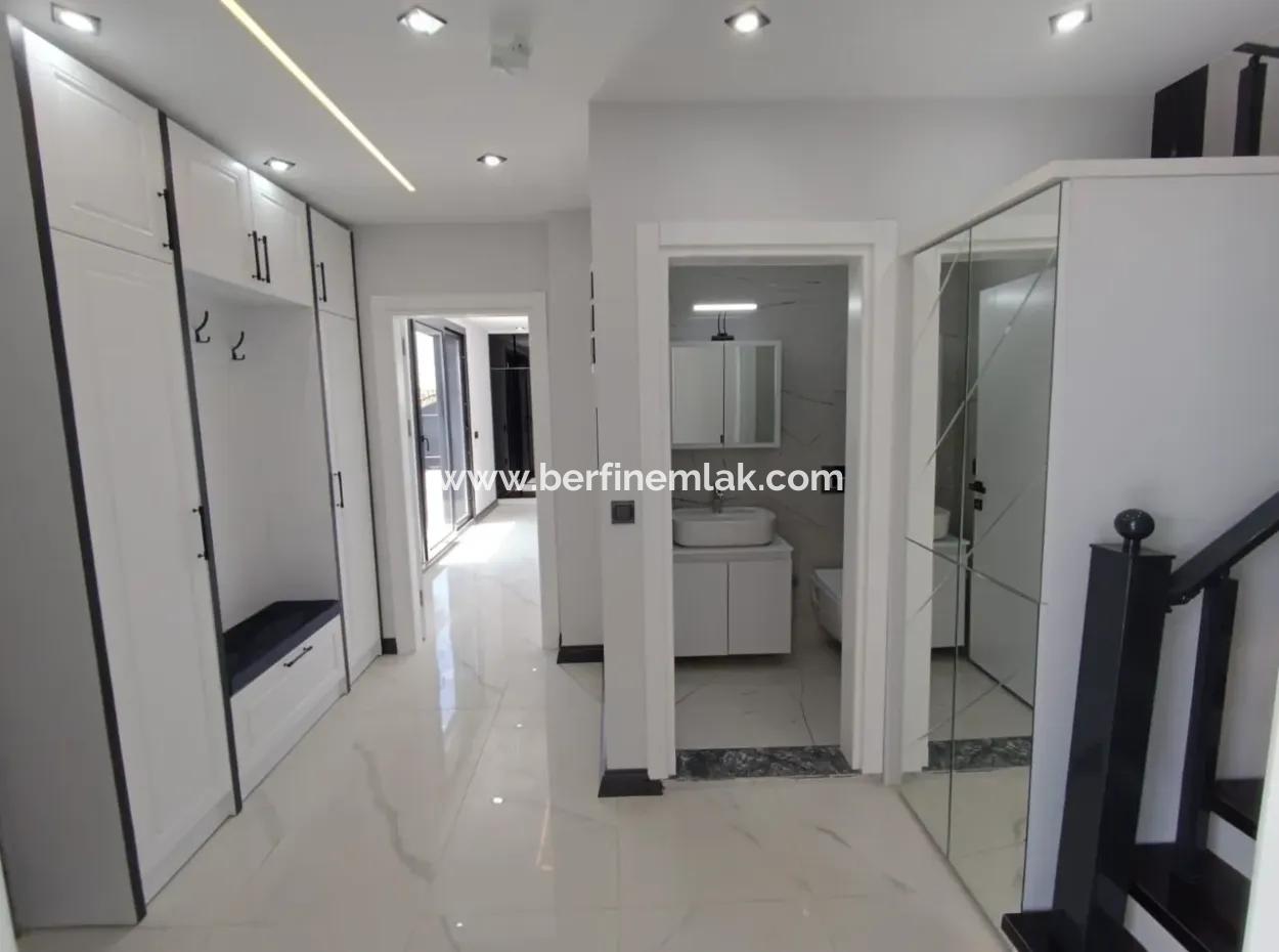 3 1 Villa Mit Pool Auf 300M2 Grundstück In Didim Efeler