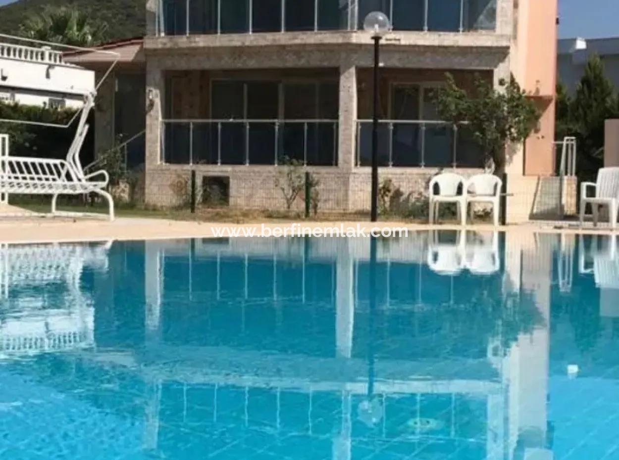 Eine Villa Mit Großem Pool In Didim Yeşiltepe Ist Eine Ferienwohnung In Didim. 3 1 Artikel