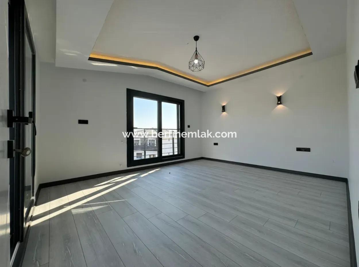 3 1 Frontfassade Villa Mit Pool Im Stadtteil Hisar In Aydin Didimde