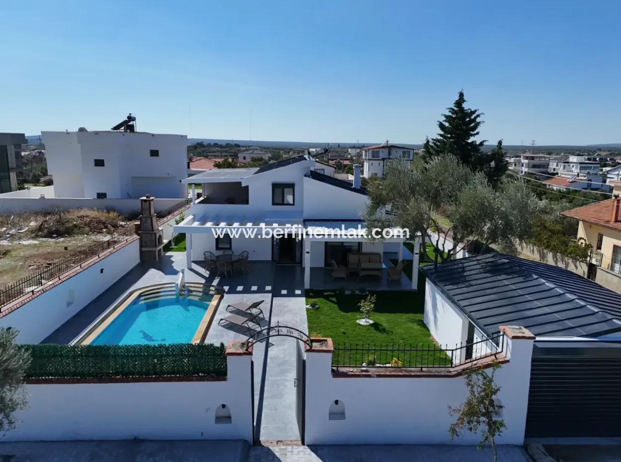 Didim''de Müstakil Havuızlu Bahçeli Villa