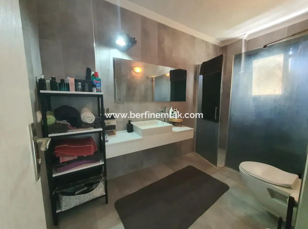 Didim'de Seyrantepede Satılık Havuzlu 4+1 Villa