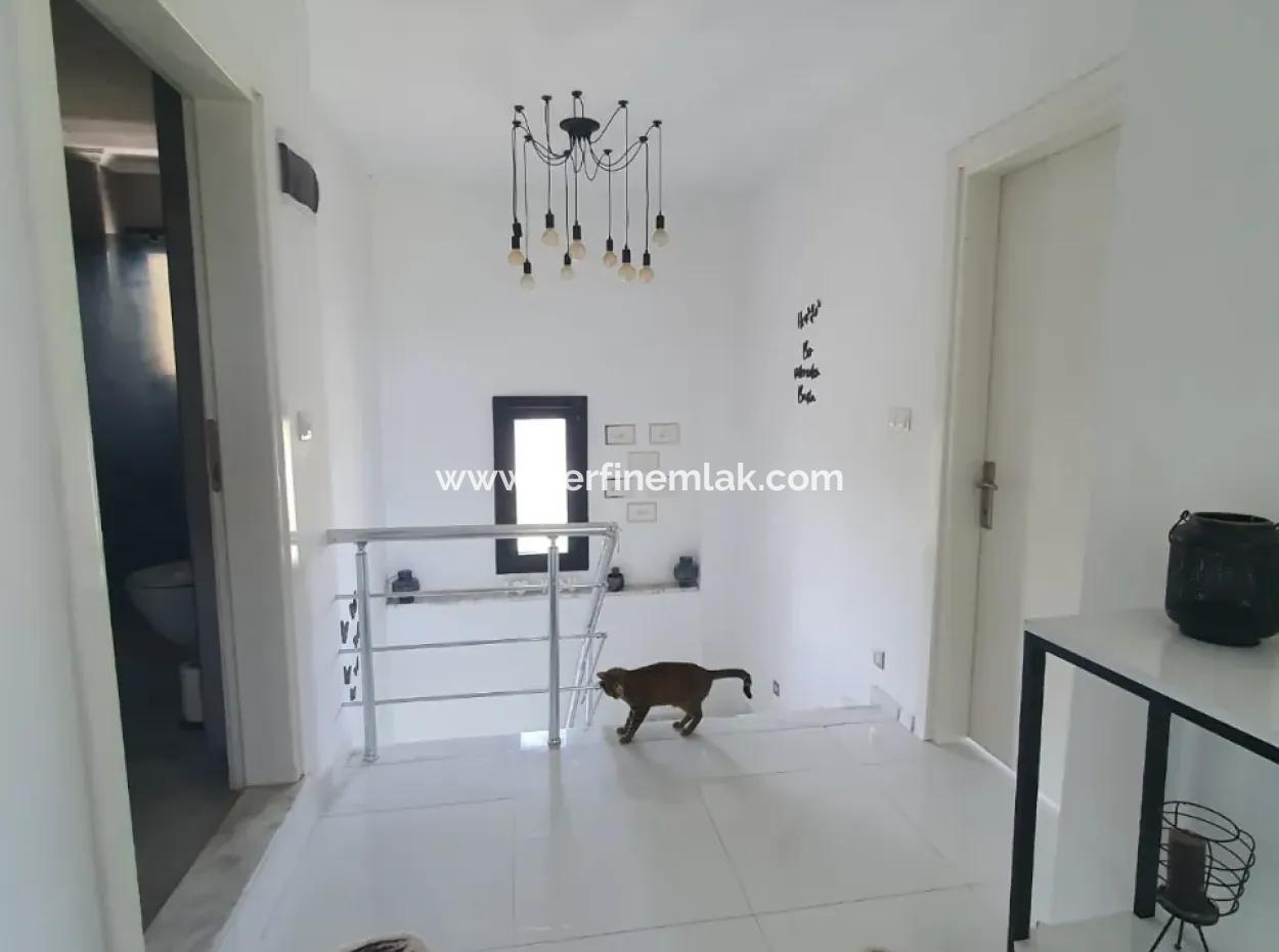 Didim'de Seyrantepede Satılık Havuzlu 4+1 Villa