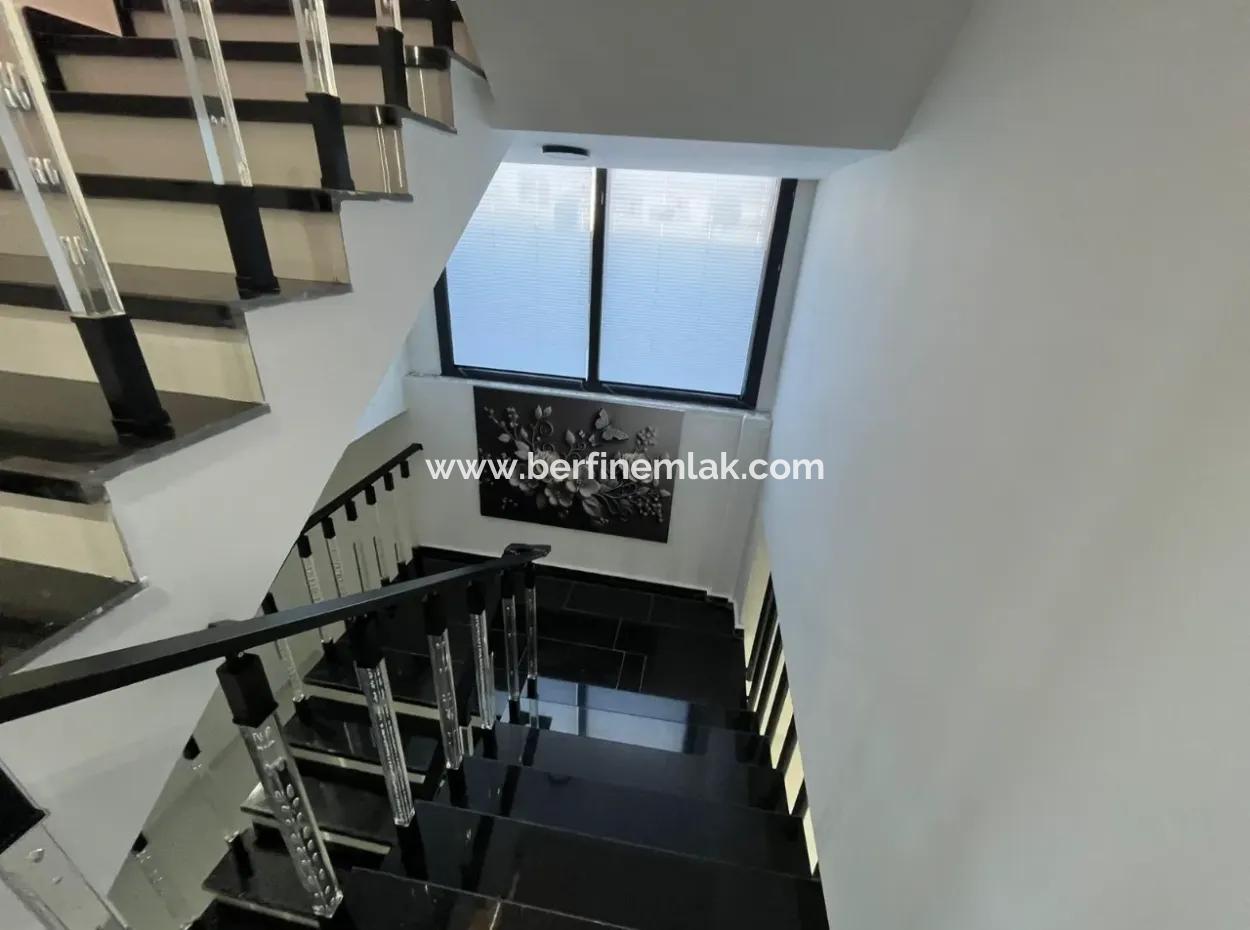 4 1 Fully Detached Villa With Pool In Aydin Didim Efeler Neighborhood