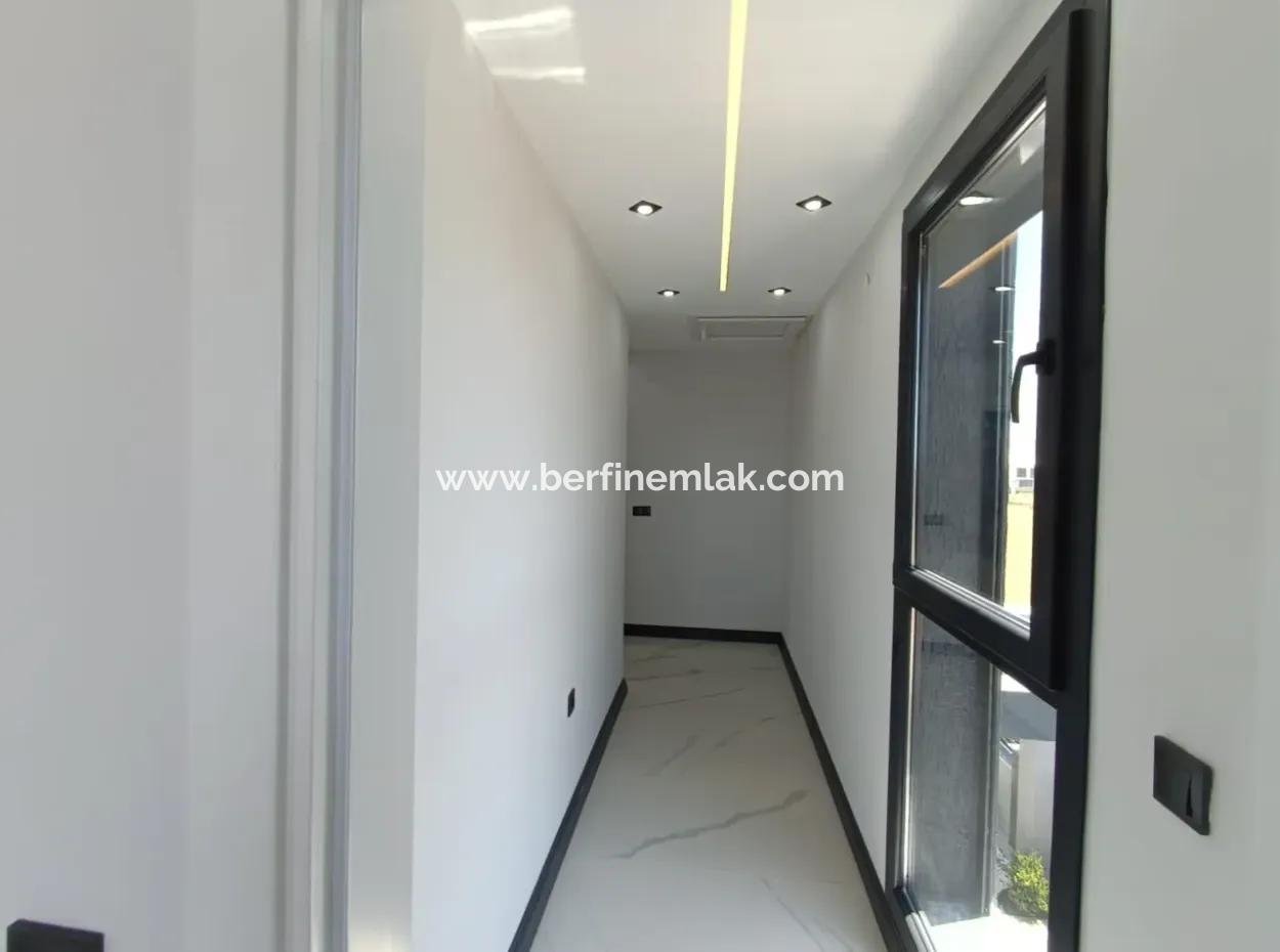 3 1 Villa With Pool In 300M2 Plot In Didim Efeler