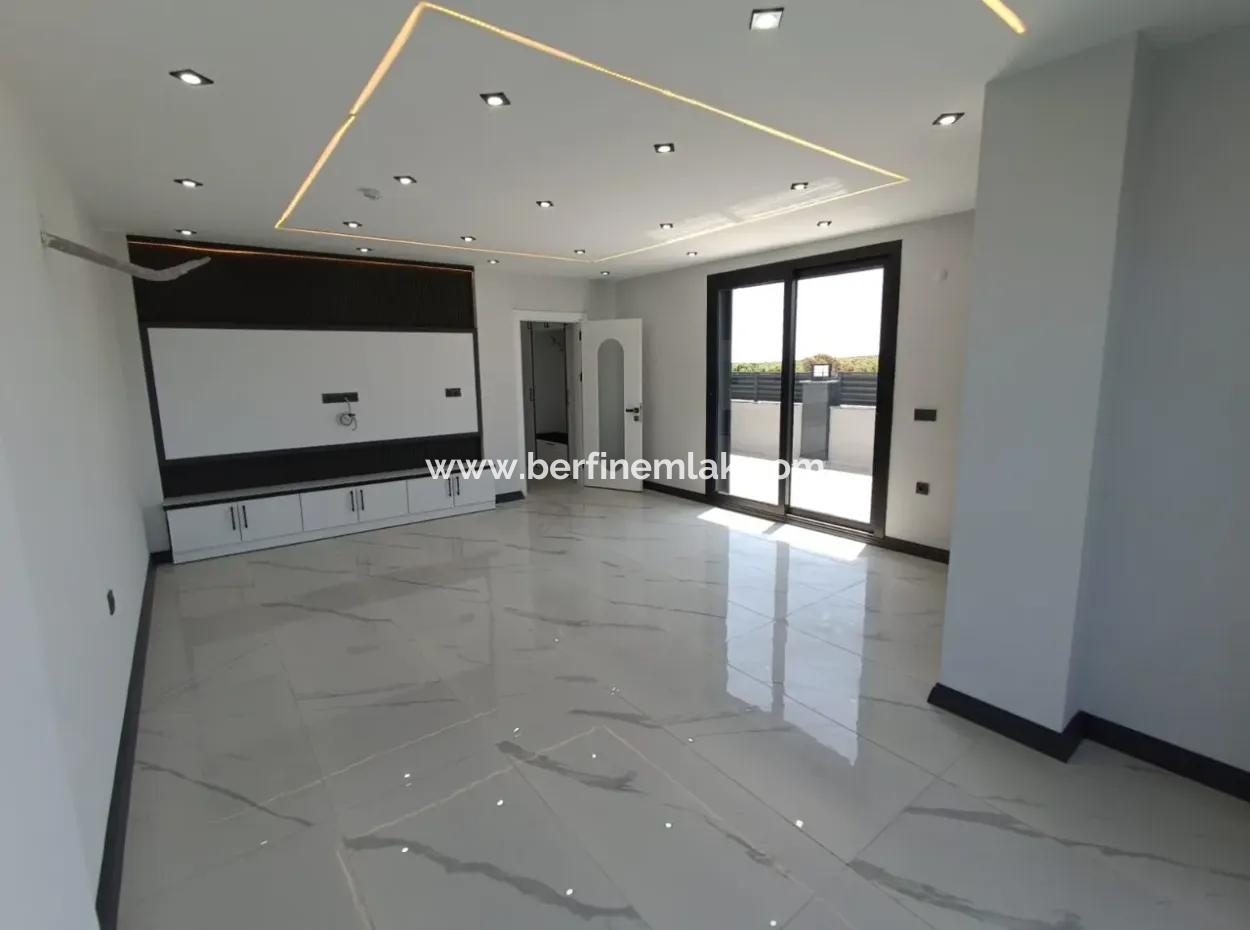 3 1 Villa With Pool In 300M2 Plot In Didim Efeler