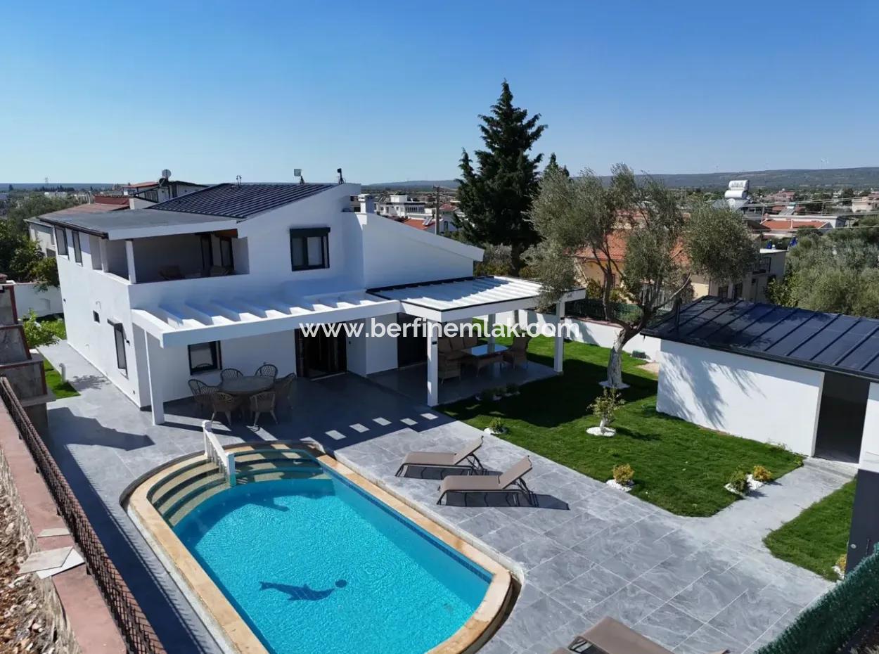 Didim''de Müstakil Havuızlu Bahçeli Villa