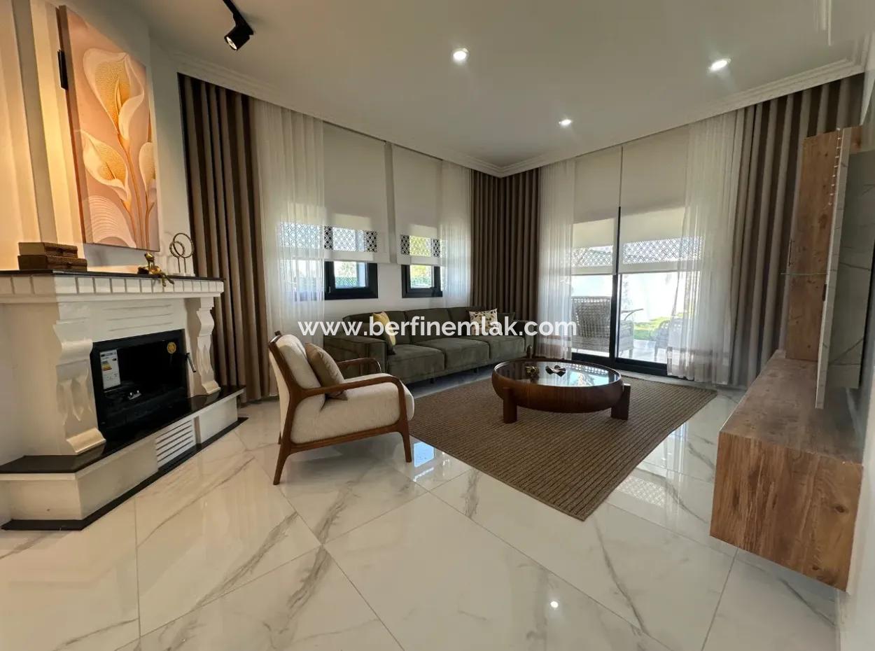 Didim''de Müstakil Havuızlu Bahçeli Villa