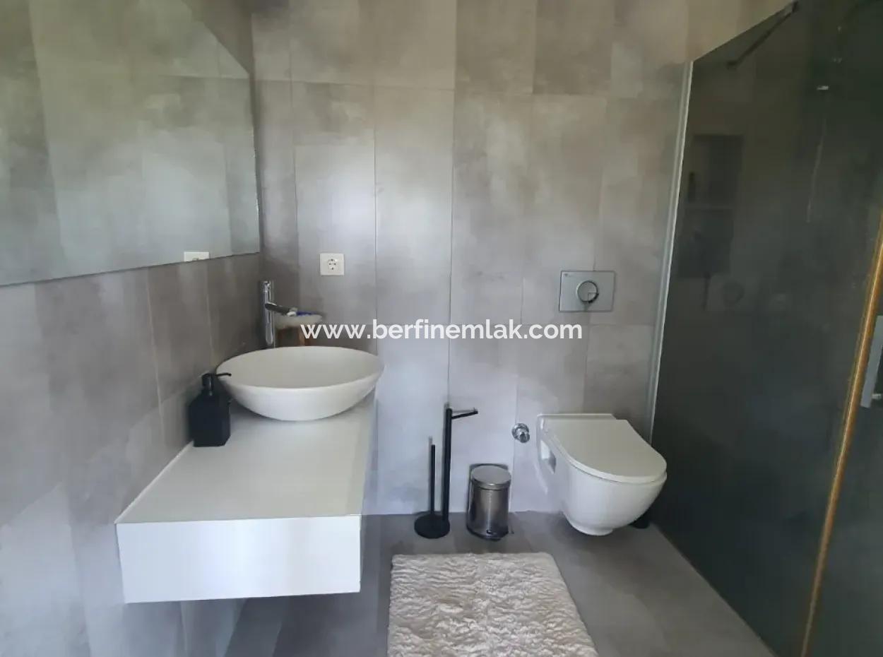 Didim'de Seyrantepede Satılık Havuzlu 4+1 Villa