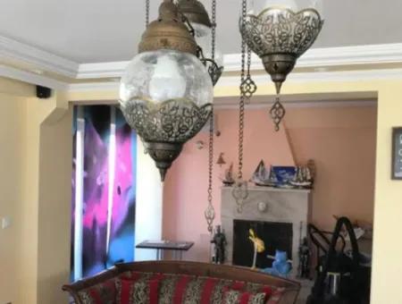 A Villa With A Large Pool In Didim Yeşiltepe Is An Apartment In Didim. 3 1 Item