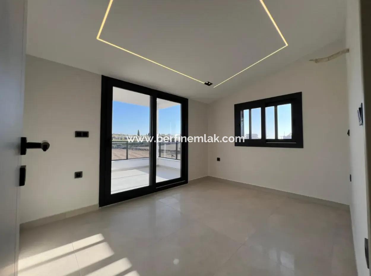 Aydın Didimde Hisar Mahallesinde 4+1 Satılık Villa