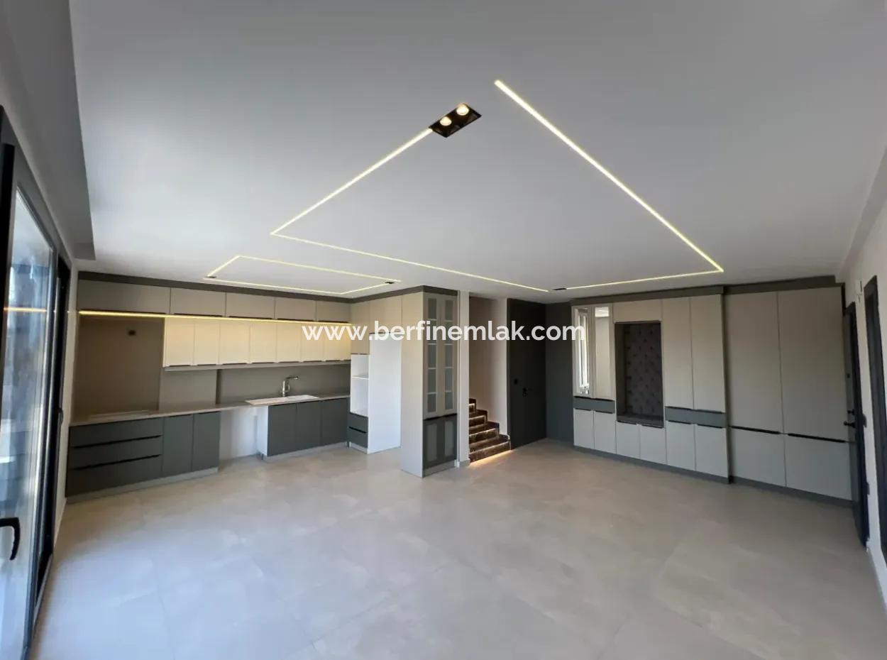 Aydın Didimde Hisar Mahallesinde 4+1 Satılık Villa