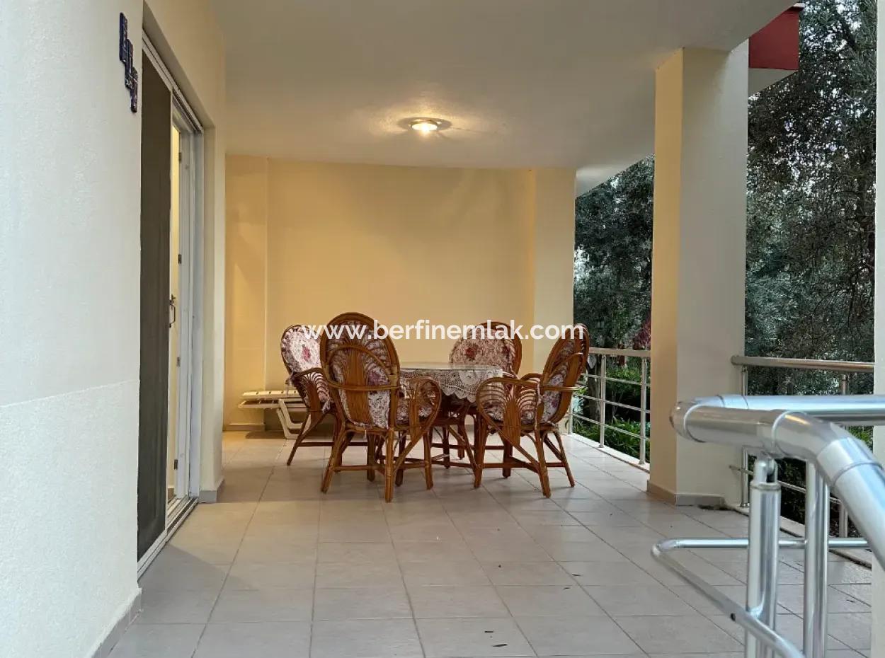 Akbükte Site İçerinde Satılık 2+1 Villa