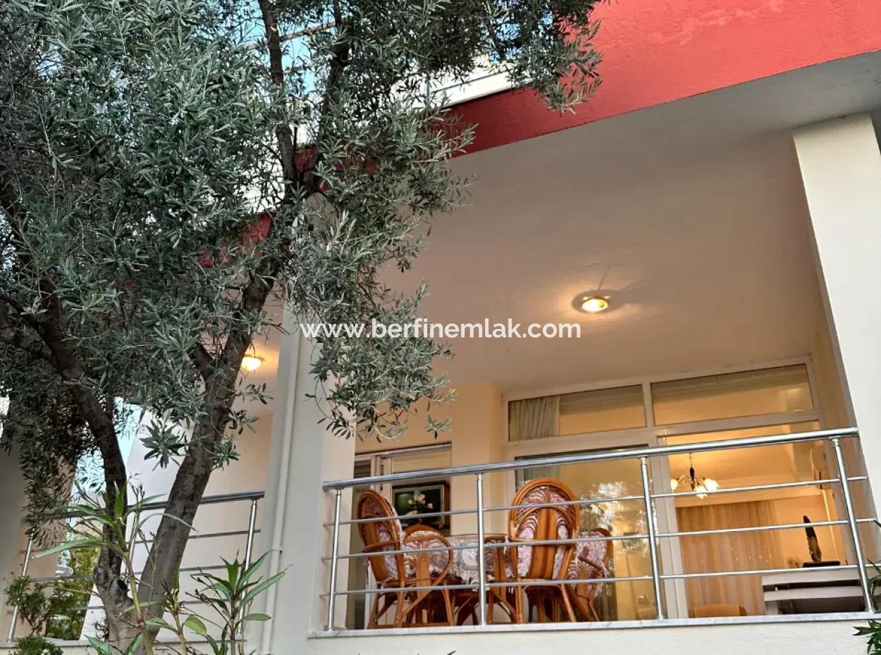 Akbükte Site İçerinde Satılık 2+1 Villa