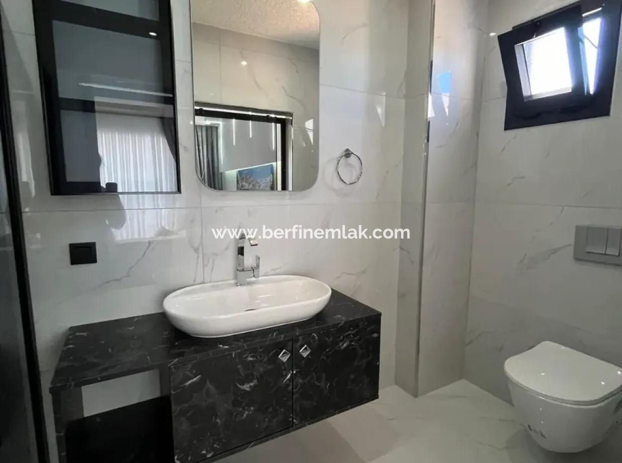 Aydın Didim Efeler Mahallesinde 4+1 Havuzlu Tam Müstakil Villa