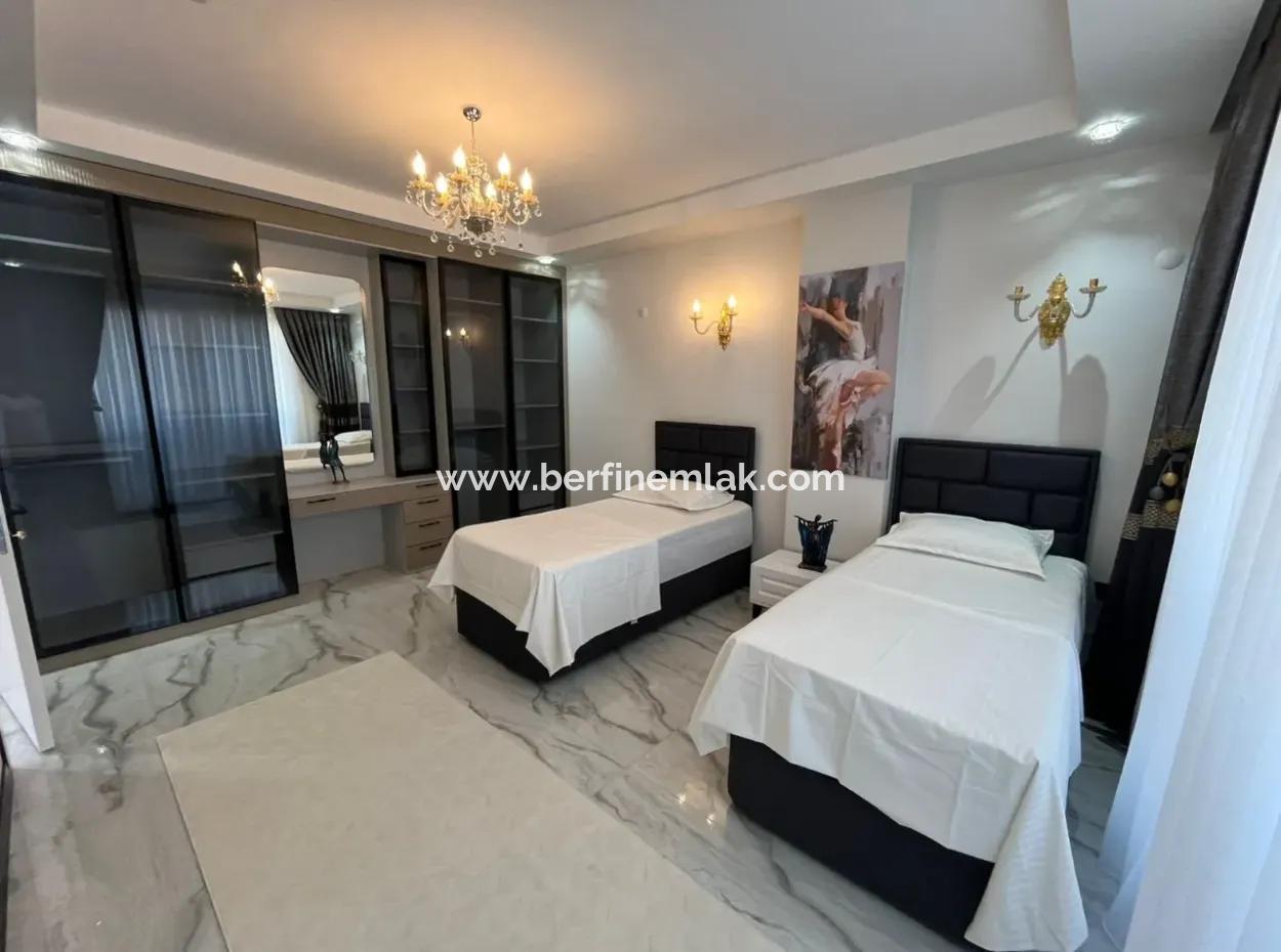 Aydın Didim Efeler Mahallesinde 4+1 Havuzlu Tam Müstakil Villa