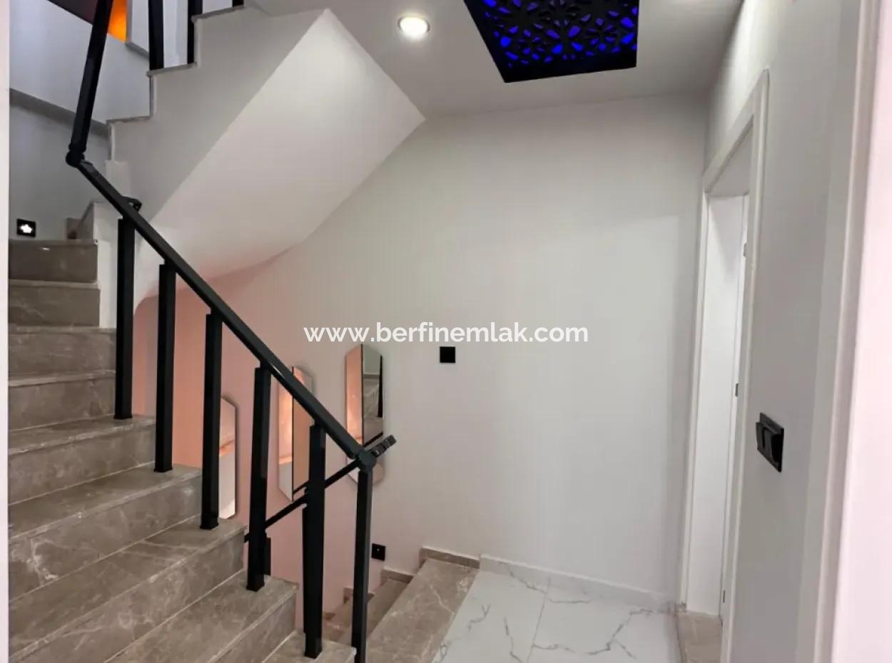 Aydın Hisar Mahallesinde3+1 Eşyalı Satılık  Villa