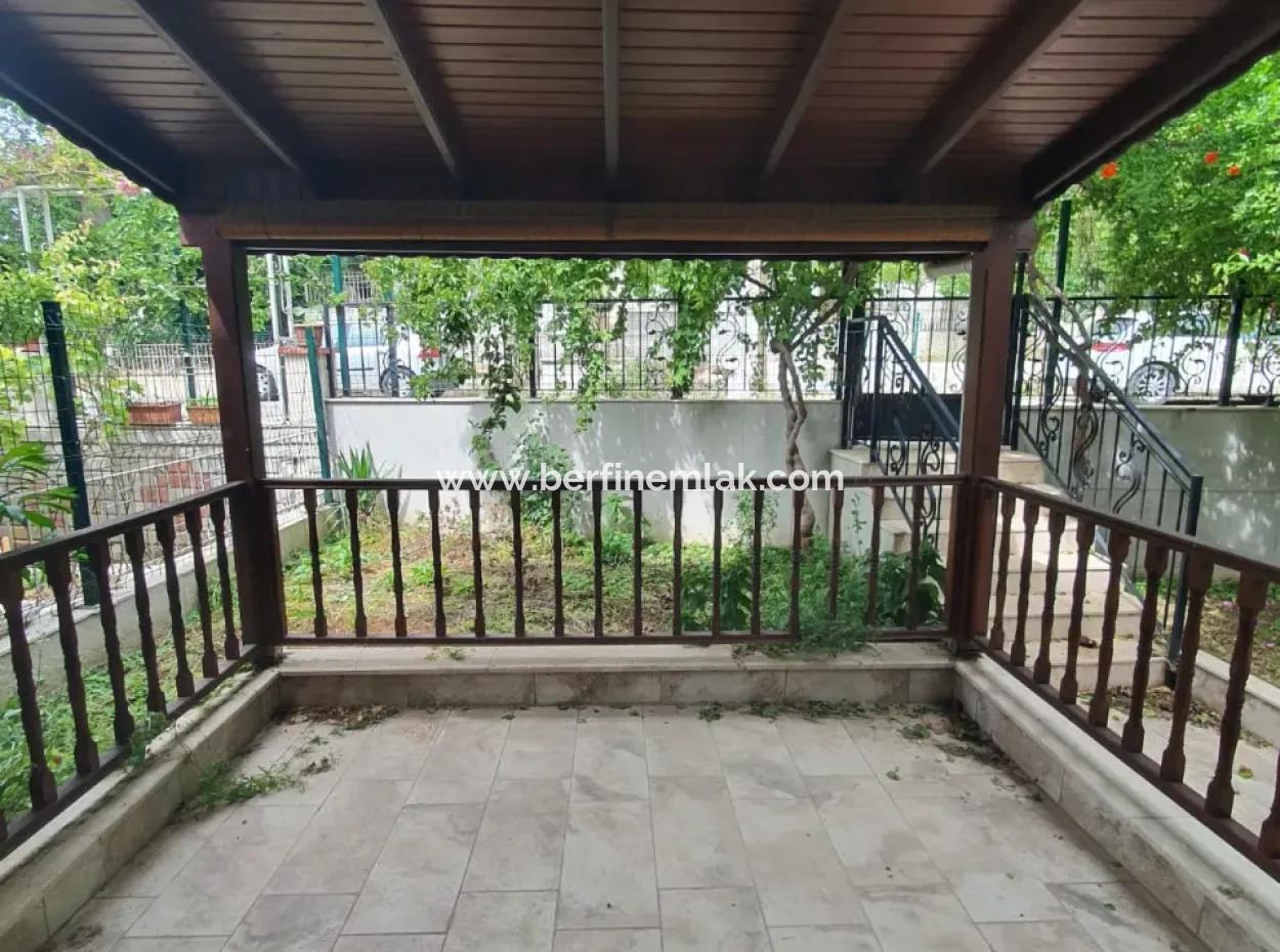 Aydın Didim  Atatürk Bulvarına 50 M  Uzaklıkta 3+1 Villa