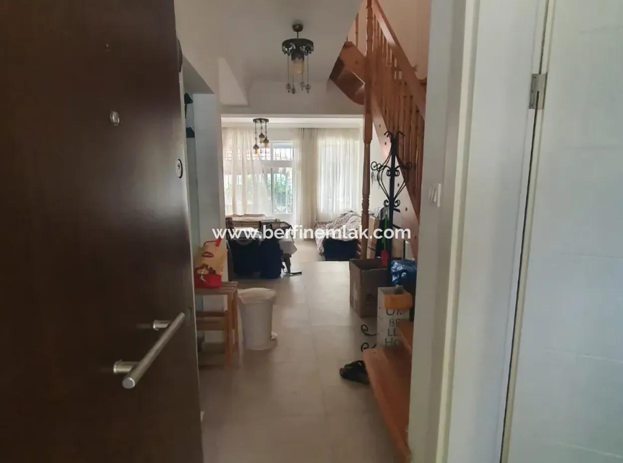 Aydın Didim  Atatürk Bulvarına 50 M  Uzaklıkta 3+1 Villa