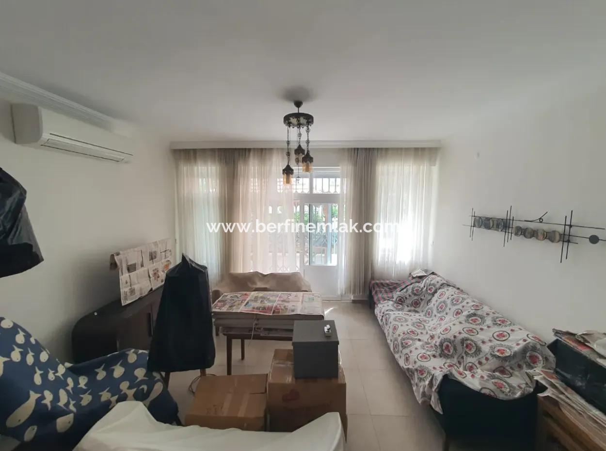 Aydın Didim  Atatürk Bulvarına 50 M  Uzaklıkta 3+1 Villa