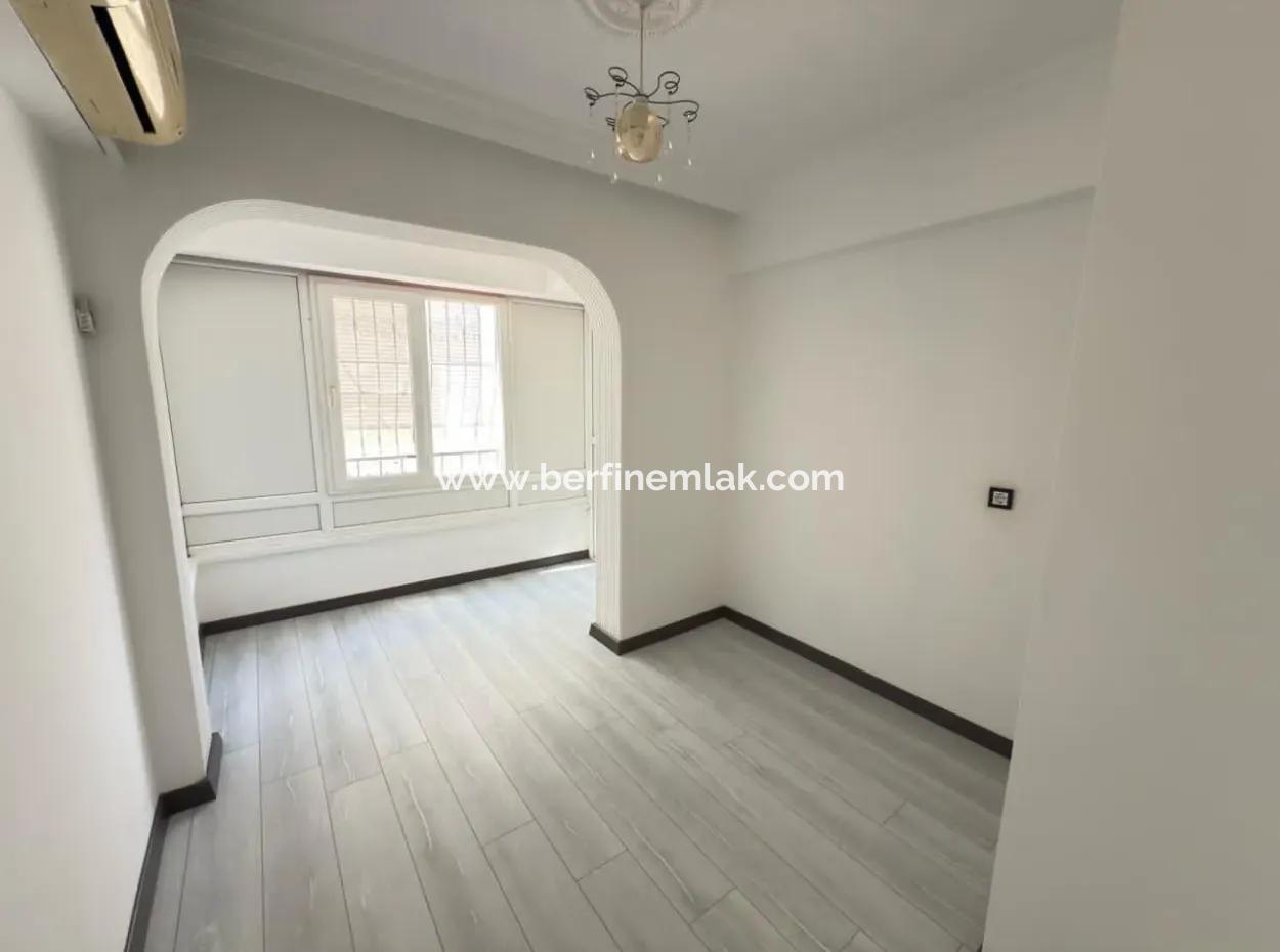 Didim   Efelerde  Liman Yoluna Sıfır 2+1 Daire