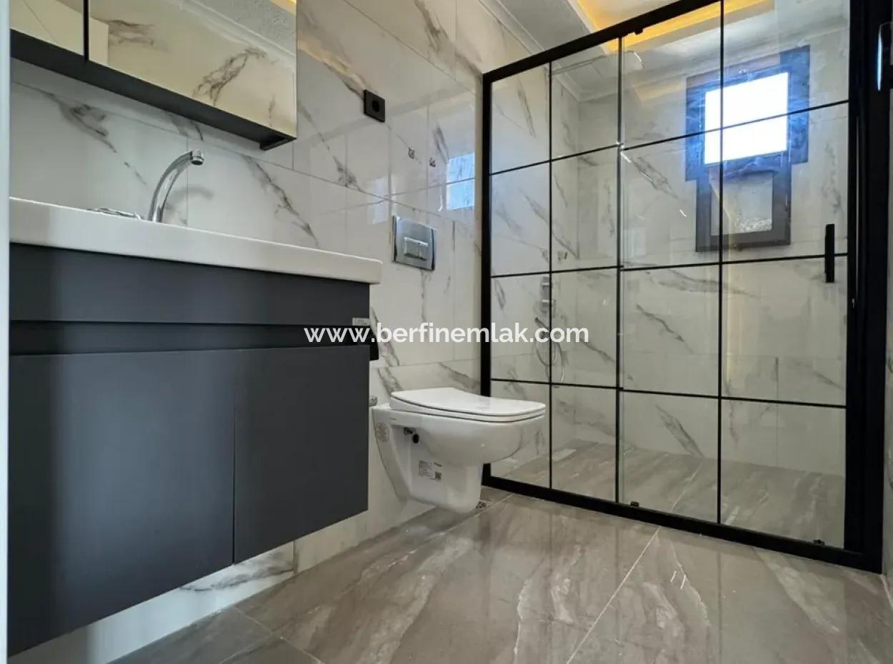 Aydın Didimde Hisar Mahallesinde 3+1 Havuzlu  Ön Cephe Villa