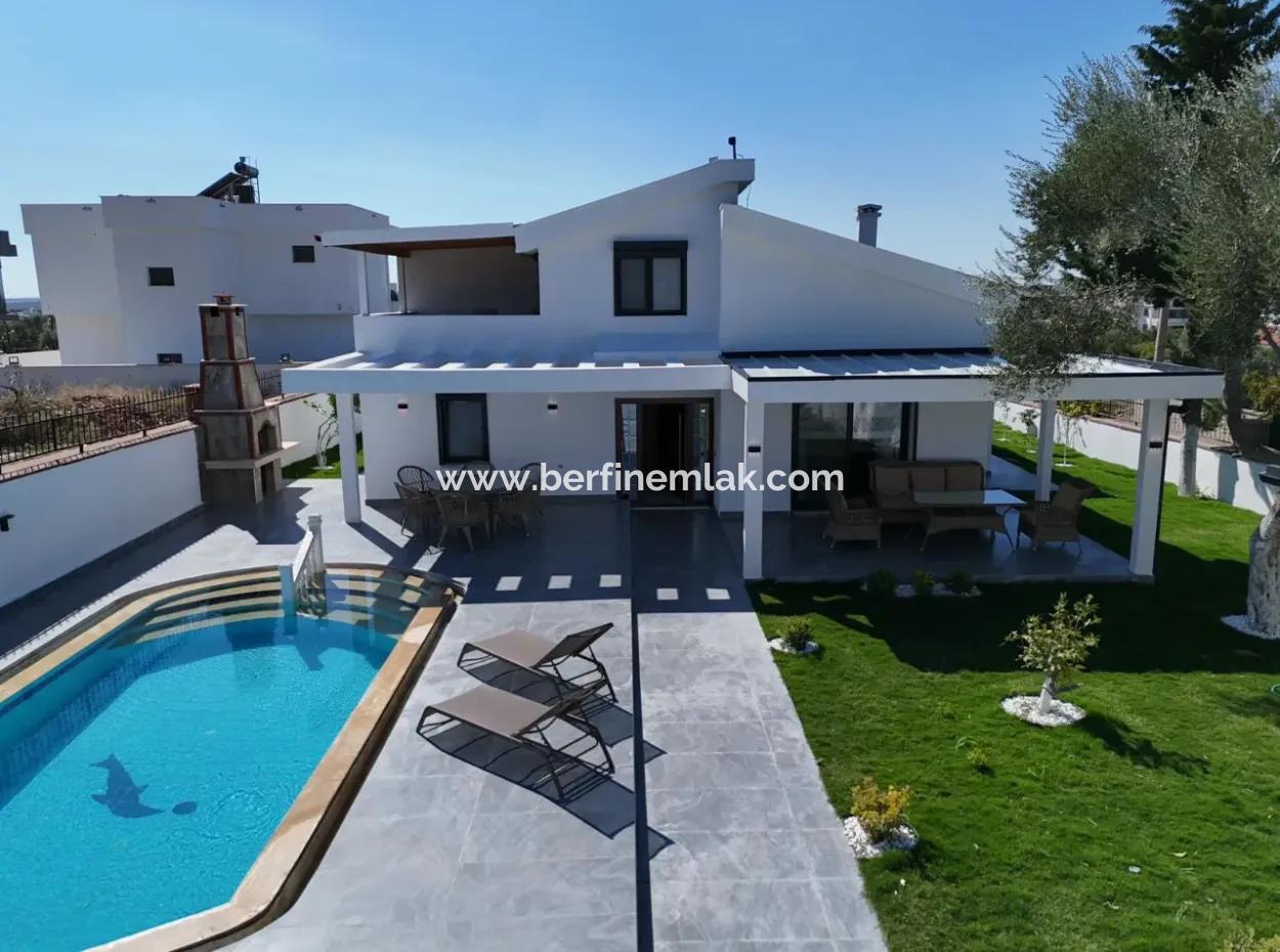 Didim''de Müstakil Havuzlu Bahçeli Villa