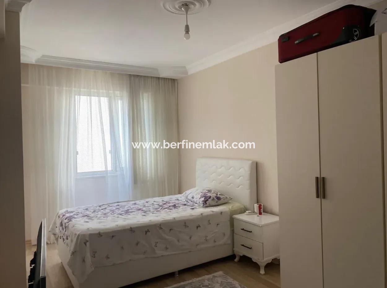 Efeler Mahallesi 3+1 Ayrı Mutfak