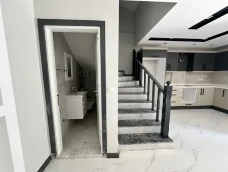 Didim Hisar Mahallesinde 3+1 Merkezi Konumda Satılık Villa