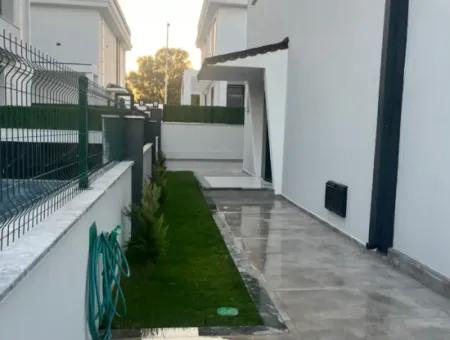 Aydın Didim Çamlıkta Denize Yürüme Mesafesinde Akıllı Tam Müstakil Villa