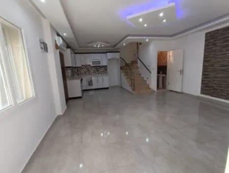 Didim Merkezi Konumda Bitişik Nizam  3+1  Villa
